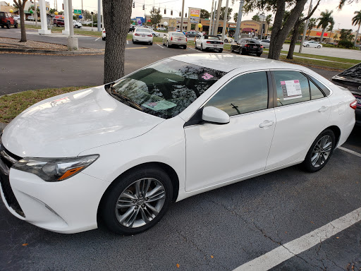 Toyota Dealer «AutoNation Toyota Fort Myers Used Sales», reviews and photos, 4565 Fowler St, Fort Myers, FL 33907, USA