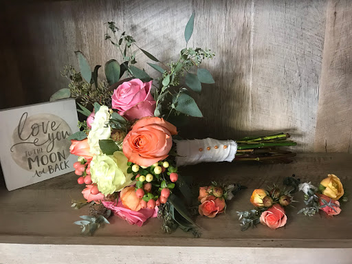 Florist «The Flower Shop», reviews and photos, 110 Church St, Whitinsville, MA 01588, USA