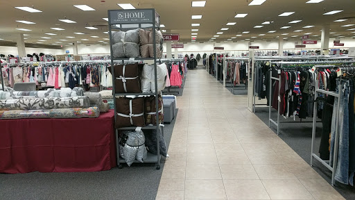 Clothing Store «Burlington Coat Factory», reviews and photos, 1716 Jantzen Beach Center, Portland, OR 97217, USA