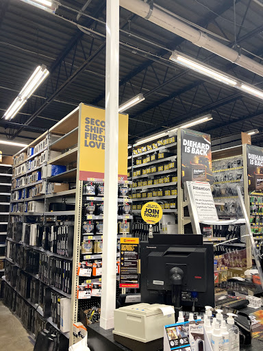 Auto Parts Store «Advance Auto Parts», reviews and photos, 7448 Little River Turnpike, Annandale, VA 22003, USA