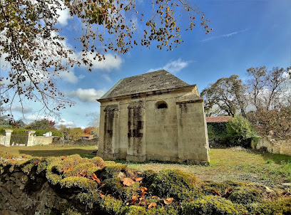 Chapelle funéraire de Mazeuil à Mazeuil