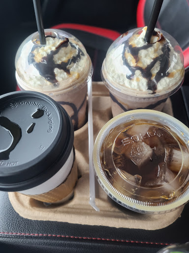 Coffee Shop «Mudslingers Drive Thru Coffee», reviews and photos, 504 N Jefferson Way, Indianola, IA 50125, USA