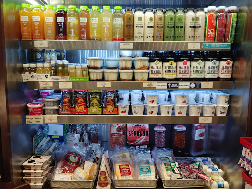 Grocery Store «Battery Place Market», reviews and photos, 240 Murray Street, New York, NY 10282, USA