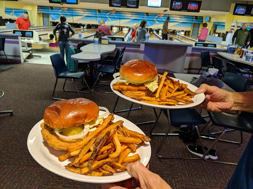 Bowling Alley «Lucky Strike Lanes», reviews and photos, 1904 S Anderson St, Elwood, IN 46036, USA