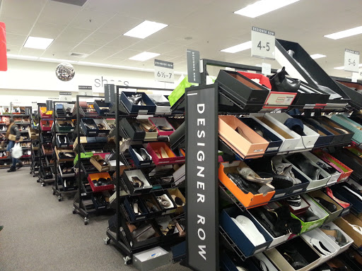 Department Store «Nordstrom Rack Orland Park Place», reviews and photos, 140 Orland Park Pl, Orland Park, IL 60462, USA
