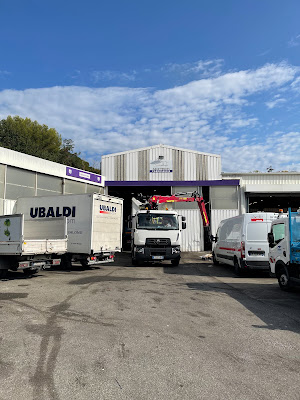 AZUR TRUCKS CARROSSERIE - Villeneuve Loubet à Villeneuve-Loubet