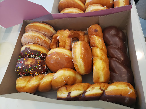 Donut Shop «Rose Donuts», reviews and photos, 5201 Linda Vista Rd, San Diego, CA 92110, USA