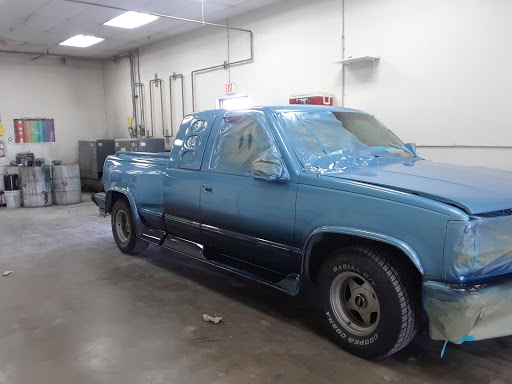 Auto Body Shop «Maaco Collision Repair & Auto Painting», reviews and photos, 3308 E Pioneer Pkwy, Arlington, TX 76010, USA