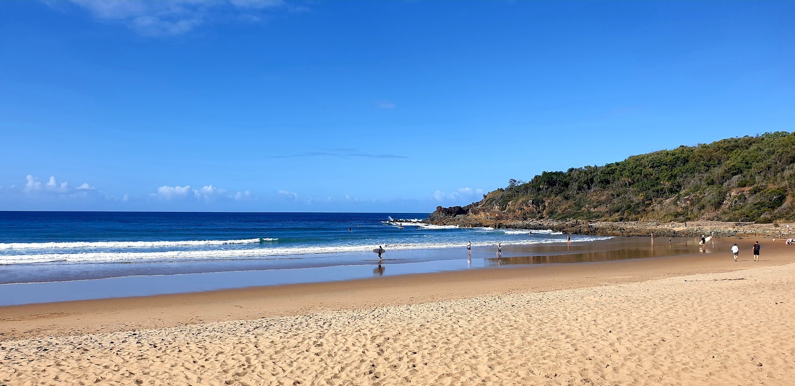 Φωτογραφία του Agnes Water Main Beach με μια ευρύχωρη ακτογραμμή