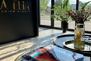 LAELIA Premium Beauty. Salon kosmetyczny. Kosmetologia. Manicure & Pedicure image