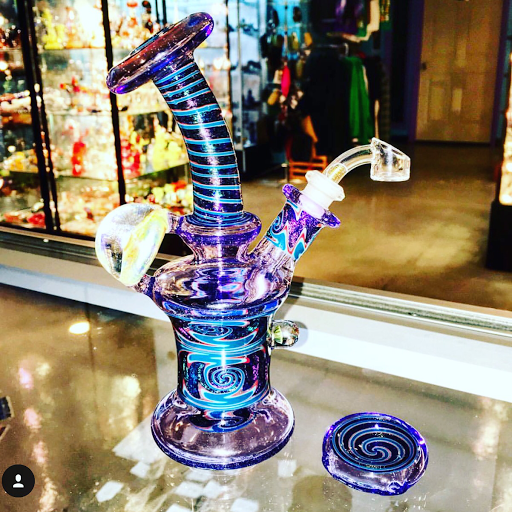 Gift Shop «Headventure Smoke Shop», reviews and photos, 2359 Plainfield Rd #2, Crest Hill, IL 60403, USA