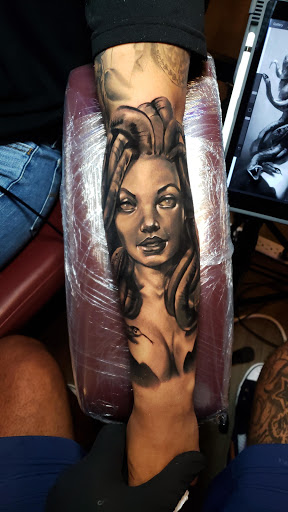 Explore old school tattoo ideas, creative tattoo ideas in Albuquerque, available at Urban Inkology Tattoo Studio (Coors)