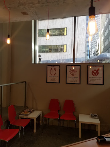 Electronics Repair Shop «Gadget Fix», reviews and photos, 520 Lenora St, Seattle, WA 98121, USA