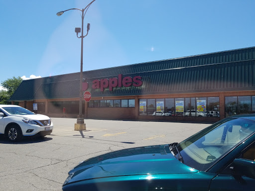 Grocery Store «Apples Grocery Store», reviews and photos, 4100 Ivanhoe Ave, Sheffield Lake, OH 44054, USA