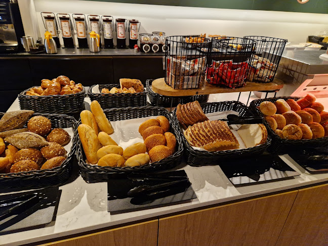 https://www.hotelnieuwerkerk.nl/?utm_campaign=gmb-nie