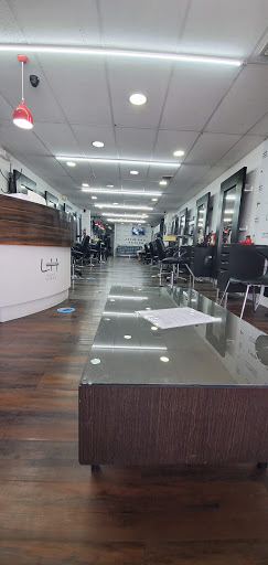 Hair Salon «LE HAIR Salon & Color Bar», reviews and photos, 8236 W Flagler St, Miami, FL 33144, USA