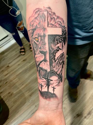 Explore twin peaks tattoo ideas, creative tattoo ideas in Elko, available at Freedom Tattoo
