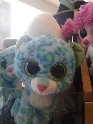 Sporting Goods Store «Big 5 Sporting Goods - Livermore», reviews and photos, 4514 Las Positas Rd, Livermore, CA 94551, USA