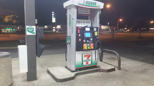 Convenience Store «7-Eleven», reviews and photos, 730 William T Morrissey Blvd, Dorchester, MA 02122, USA