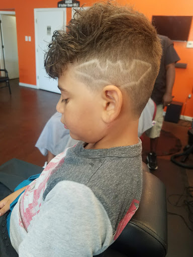 Barber Shop «Marlos Barbershop», reviews and photos, 5917 E 86th St, Indianapolis, IN 46250, USA