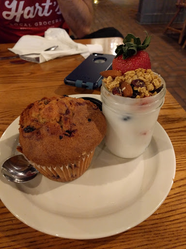 American Restaurant «Cracker Barrel Old Country Store», reviews and photos, 2075 Hylan Dr, Rochester, NY 14623, USA