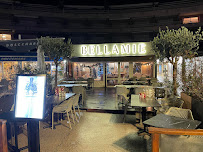 Atmosphère du Restaurant BELLAMIE à Cavalaire-sur-Mer - n°2