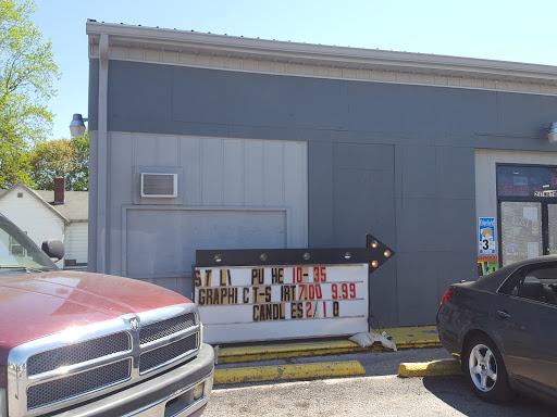 Tobacco Shop «Discount Tobacco», reviews and photos, 2117 W 8th St, Muncie, IN 47302, USA