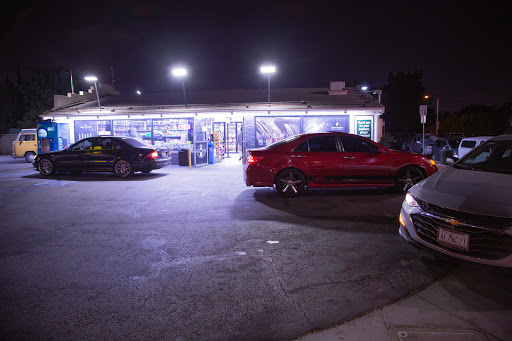 Liquor Store «Forum Liquors», reviews and photos, 801 S Prairie Ave, Inglewood, CA 90301, USA