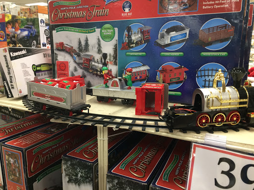 Home Goods Store «Christmas Tree Shops», reviews and photos, 28-34 Broadway, Lynnfield, MA 01940, USA