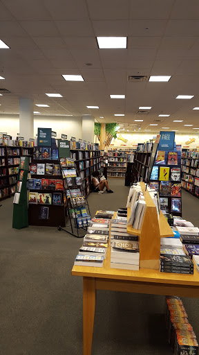 Book Store «Barnes & Noble», reviews and photos, 201 E Central Texas Expy, Harker Heights, TX 76548, USA