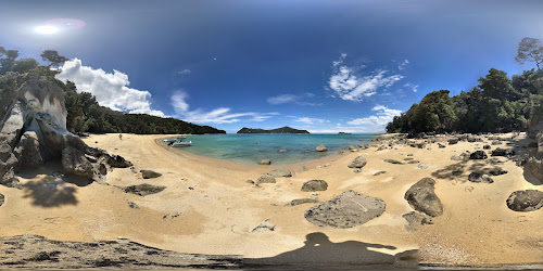 Stilwell Bay Beach photo #2