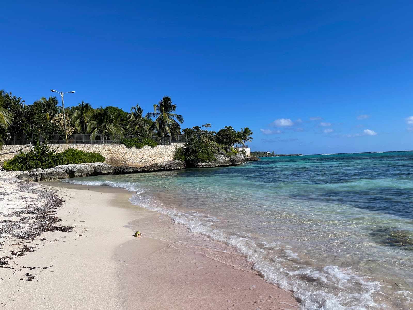 Photo de Plage de Spotts - endroit populaire parmi les connaisseurs de la détente
