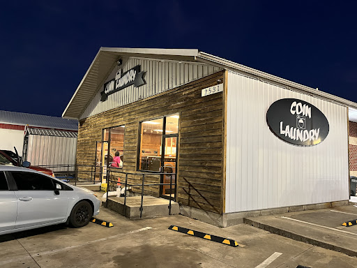 The Meridian Laundromat and Carwash en Meridian