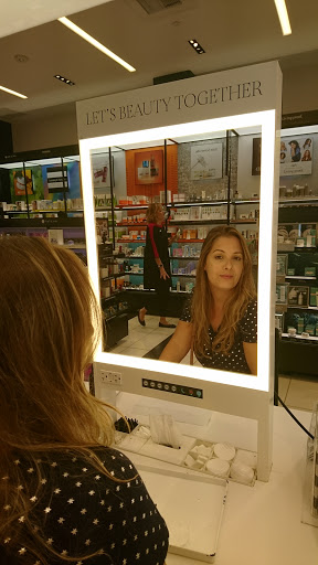 Cosmetics Store «SEPHORA», reviews and photos, 721 Collins Ave, Miami Beach, FL 33139, USA