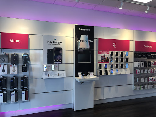 Cell Phone Store «T-Mobile», reviews and photos, 11961 Bradburn Blvd Suite 800, Westminster, CO 80031, USA
