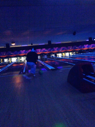 Bowling Alley «AMF University Lanes», reviews and photos, 13109 N 56th St, Tampa, FL 33617, USA