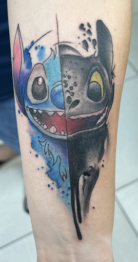 Explore family flower tattoo ideas, creative tattoo ideas in Saint Petersburg, available at Edens Apple Tattoos and Piercings