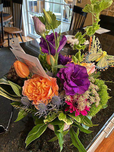 Florist «Fortin Gage Flowers & Gifts», reviews and photos, 86 W Pearl St, Nashua, NH 03060, USA
