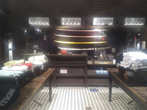 Clothing Store «Hollister Co.», reviews and photos, 5065 Main St f169, Trumbull, CT 06611, USA