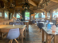 Atmosphère du Restaurant La Ferme des Alpes à Sciez - n°3