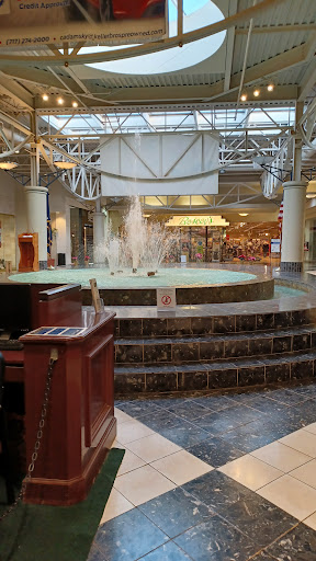 Shopping Mall «Lebanon Valley Mall», reviews and photos, 2231 Lebanon Valley Mall, Lebanon, PA 17042, USA