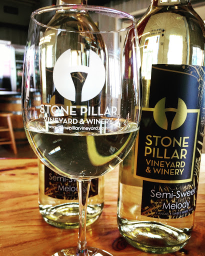 Vineyard «Stone Pillar Vineyard & Winery», reviews and photos, 11000 S Woodland St, Olathe, KS 66061, USA