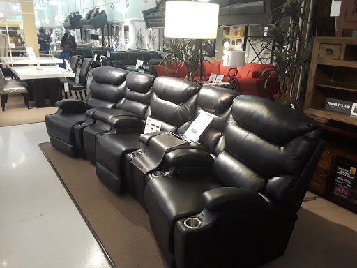 Furniture Store «Value City Furniture», reviews and photos, 4475 Monroe St, Toledo, OH 43613, USA