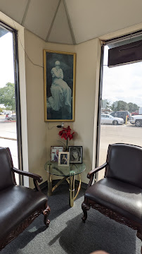 Queen Alterations - Photo 2 - Car repair in Arlington, TX, Irving