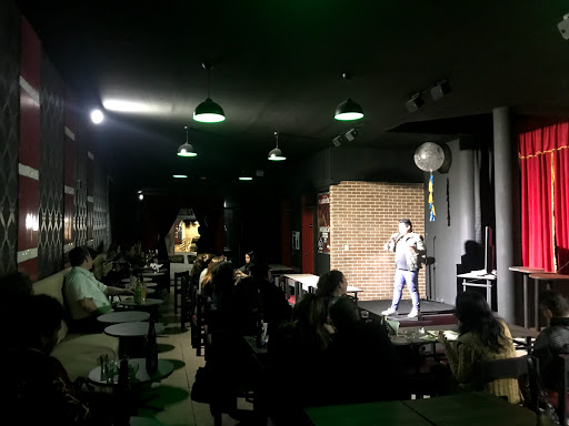 La Triple Moral Stand Up Comedy