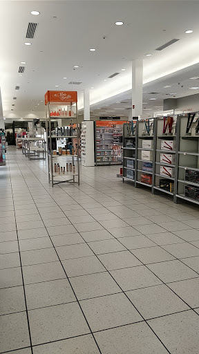 Hair Salon «Ulta Beauty», reviews and photos, 236 S Sharon Amity Rd, Charlotte, NC 28211, USA