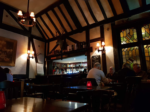 Tudor Bar