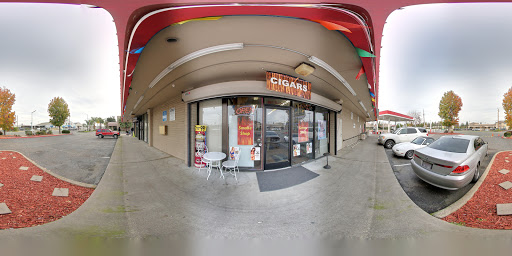 Tobacco Shop «Big Blaze smoke shop», reviews and photos, 851 N Sacramento St, Lodi, CA 95240, USA