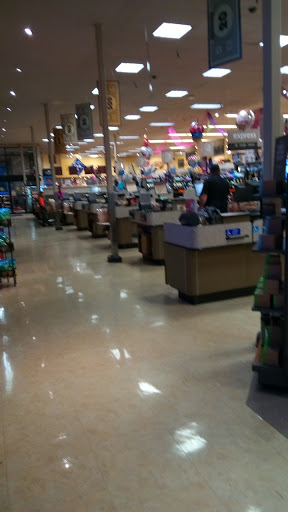 Grocery Store «Safeway», reviews and photos, 205 N 5th Ave, Yakima, WA 98902, USA