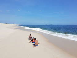 Foto von Praia de Itaipuacu mit lange, gerade küste